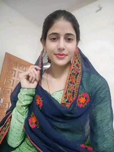 female Call Girls in Delhi
